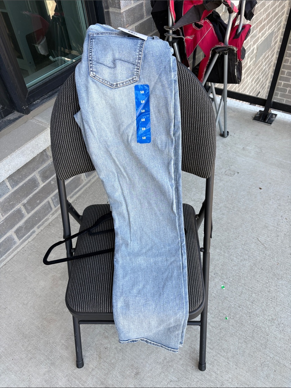Light Wash Blue Jeans
